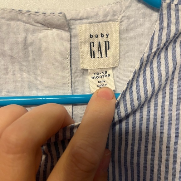 Baby Gap NWT Girls Blue Sear-sucker and White Floral Eyelet Dress - Picture 6 of 6